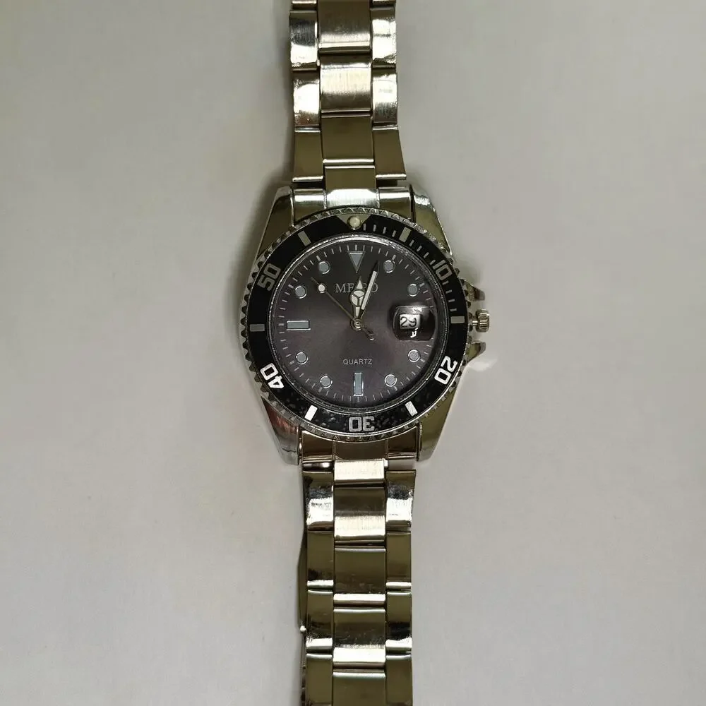 Y2K Silver Black Diver Style Quartz Watch with Date Unisex 8.5" New - Picture 5 of 5